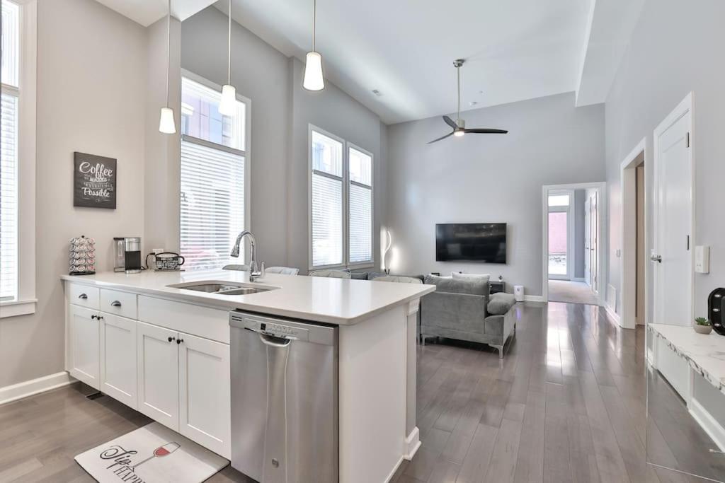 **New Modernlux Best Otr Condo *Park Onsite** Cincinnati Buitenkant foto