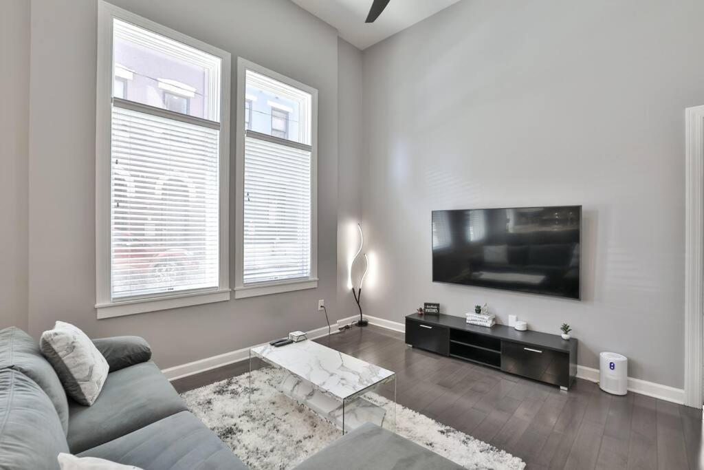 **New Modernlux Best Otr Condo *Park Onsite** Cincinnati Buitenkant foto